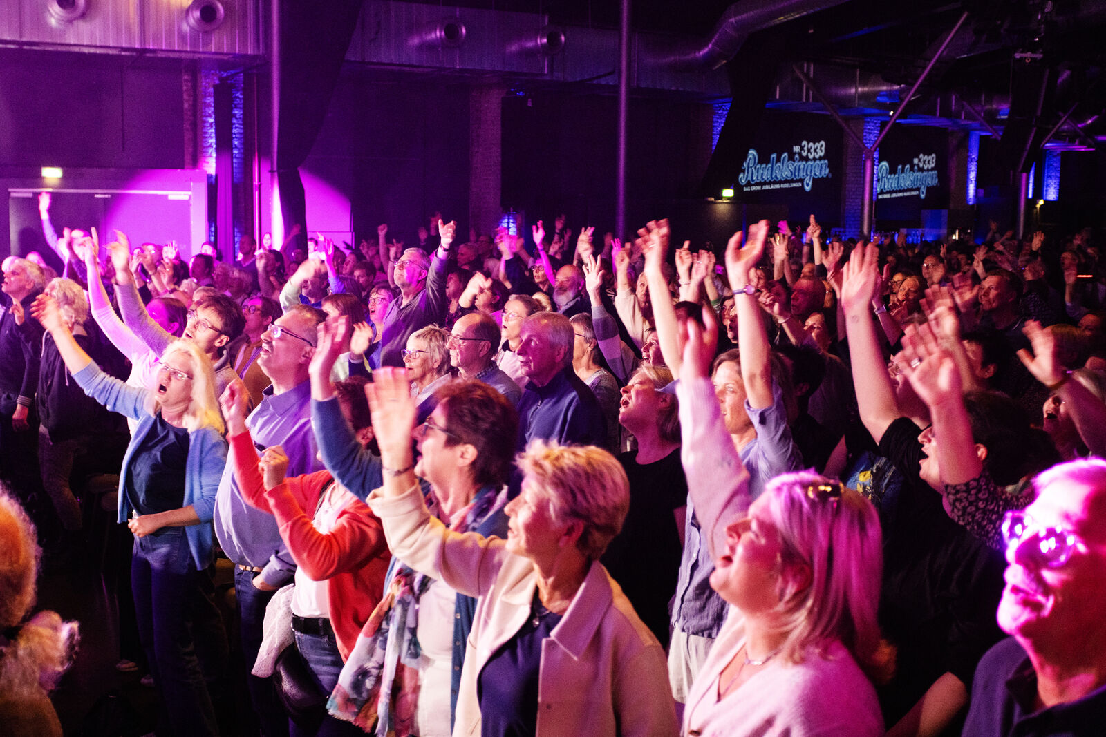 RUDELSINGEN in moderner Eventlocation